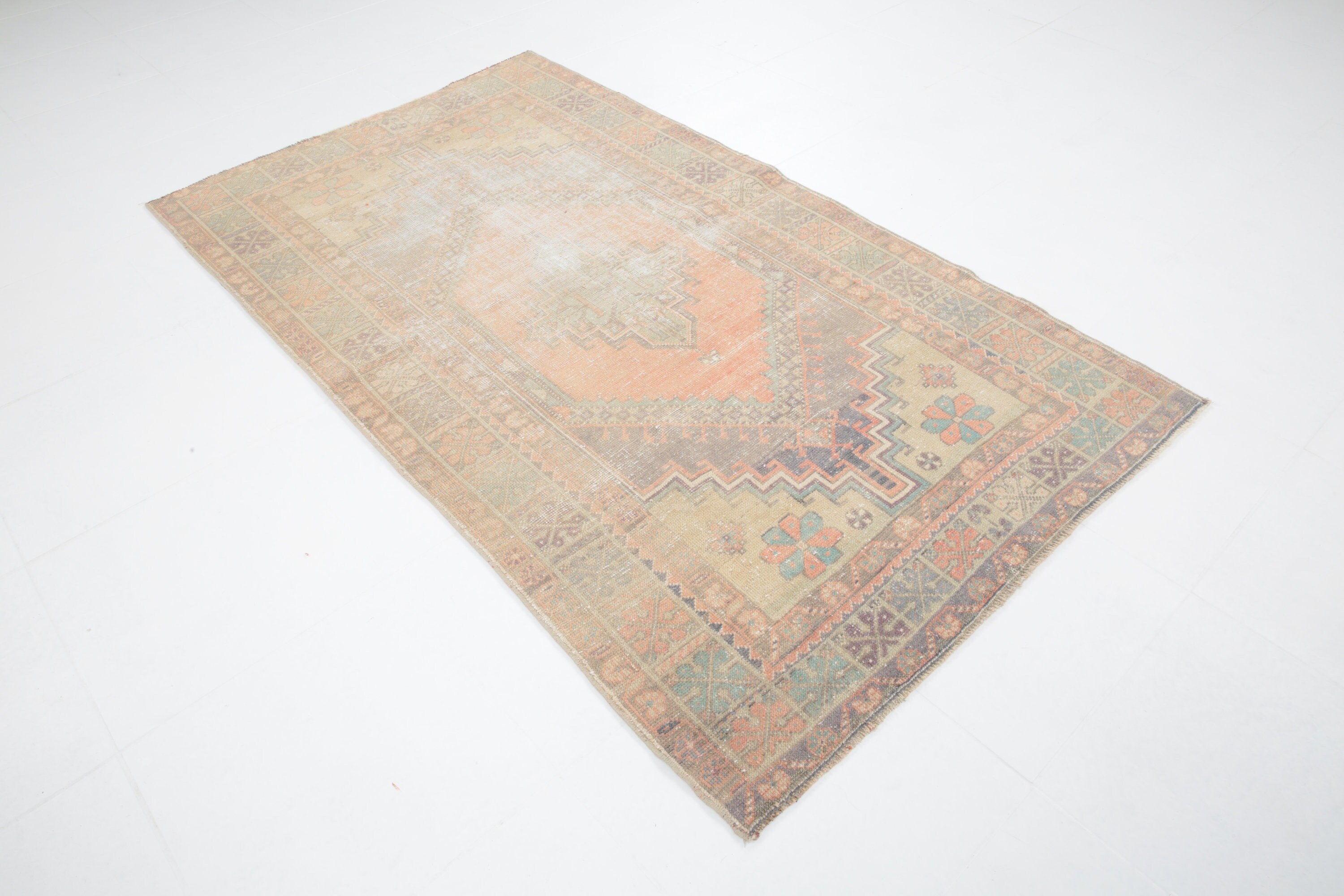 3' x 6' Vintage rug, Bohemian-Eclectic Vintage rug, Cotton Vintage rug, Kitchen-Dining Vintage rug, Laundry Vintage rug, Living Room Vintage rug, Nursery Vintage rug, Office Vintage rug, Orange Vintage rug, Southwestern Vintage rug, Vintage, Wool Vintage rug, Vintage rug