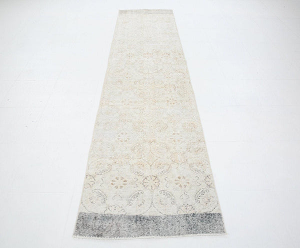 2' x 11' Vintage rug, Cotton Vintage rug, Dorm Vintage rug, Entryway-Hallway Vintage rug, Floral Vintage rug, Kitchen-Dining Vintage rug, Living Room Vintage rug, Office Vintage rug, Rustic-Primitive Vintage rug, Tan-Ivory Vintage rug, Vintage Runner, Wool Vintage rug, Vintage rug