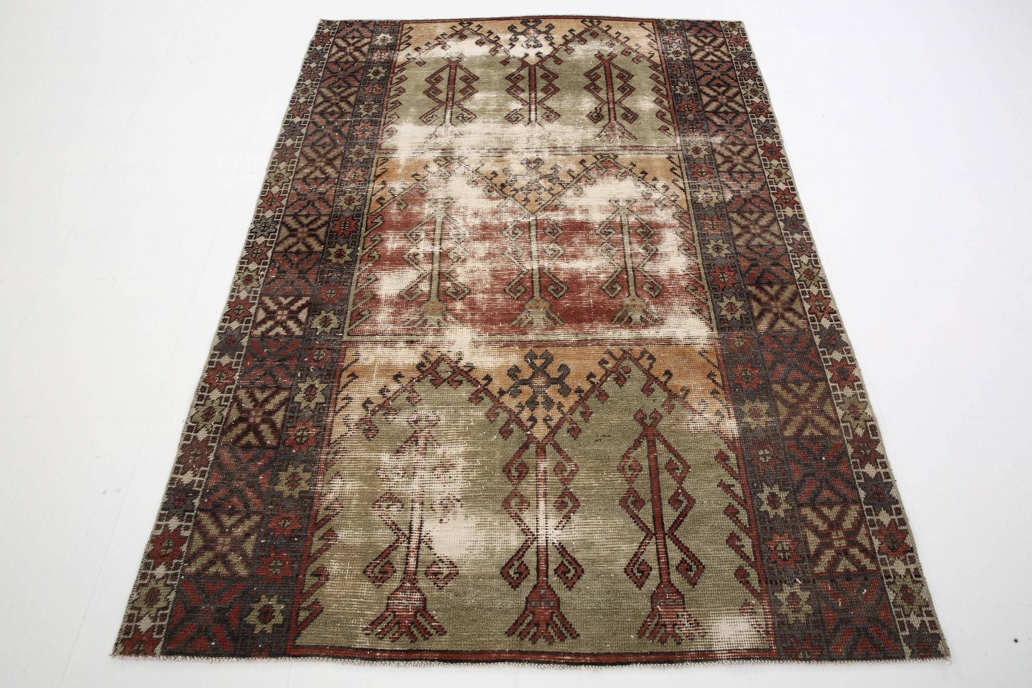 4' x 7' Vintage rug, Brown Vintage rug, Cotton Vintage rug, Dorm Vintage rug, Ikat Vintage rug, Kitchen-Dining Vintage rug, Living Room Vintage rug, Nursery Vintage rug, Office Vintage rug, Scandinavian Vintage rug, Vintage, Wool Vintage rug, Vintage rug