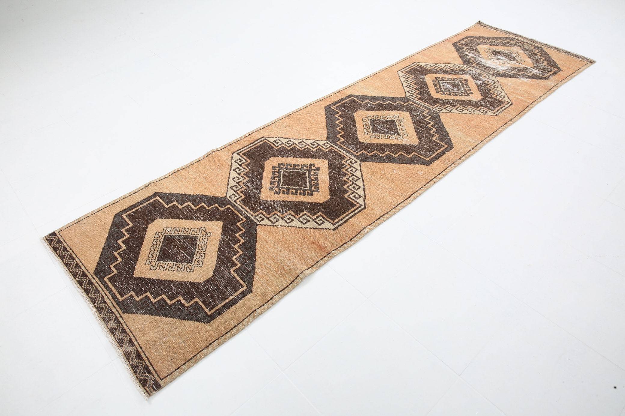 3' x 11' Vintage rug, Brown Vintage rug, Cotton Vintage rug, Country-Farmhouse Vintage rug, Dorm Vintage rug, Entryway-Hallway Vintage rug, Kitchen-Dining Vintage rug, Living Room Vintage rug, Office Vintage rug, Southwestern Vintage rug, Vintage Runner, Wool Vintage rug, Vintage rug