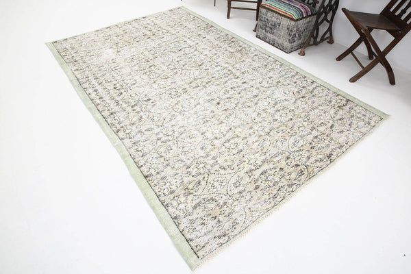 5' x 9' Vintage rug, Cotton Vintage rug, Country-Farmhouse Vintage rug, Dorm Vintage rug, Kitchen-Dining Vintage rug, Laundry Vintage rug, Living Room Vintage rug, Office Vintage rug, Plants-Trees Vintage rug, Tan-Ivory Vintage rug, Vintage, Wool Vintage rug, Vintage rug