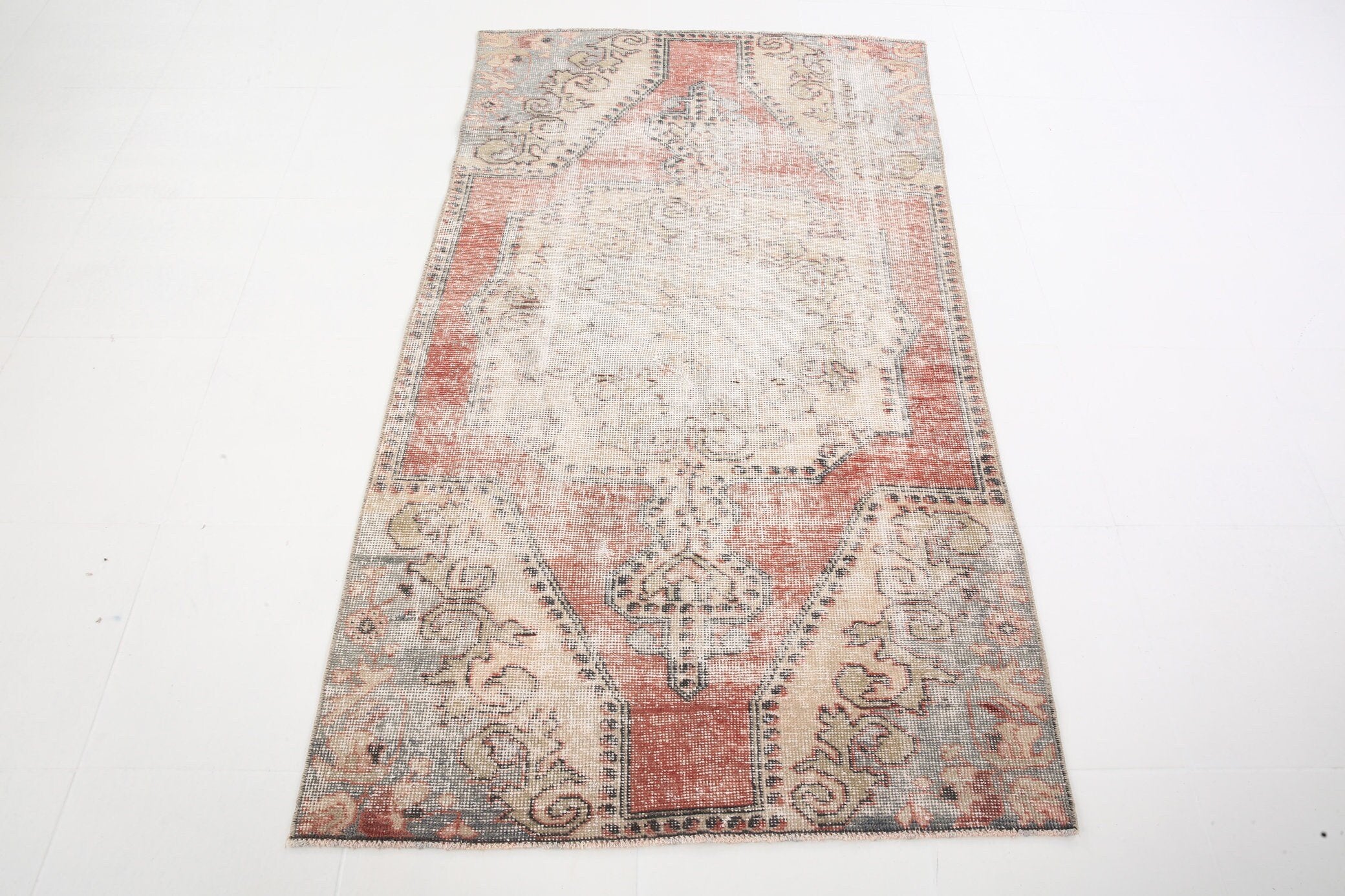 3' x 6' Vintage rug, Cotton Vintage rug, Distressed Vintage rug, Dorm Vintage rug, Kids Vintage rug, Kitchen-Dining Vintage rug, Living Room Vintage rug, Office Vintage rug, Oriental Vintage rug, Tan-Ivory Vintage rug, Vintage, Wool Vintage rug, Vintage rug