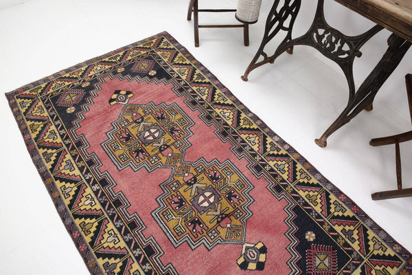 3' x 7' Vintage rug, Contemporary Vintage rug, Cotton Vintage rug, Dorm Vintage rug, Geometric Vintage rug, Kids Vintage rug, Kitchen-Dining Vintage rug, Living Room Vintage rug, Office Vintage rug, Red Vintage rug, Vintage, Wool Vintage rug, Vintage rug