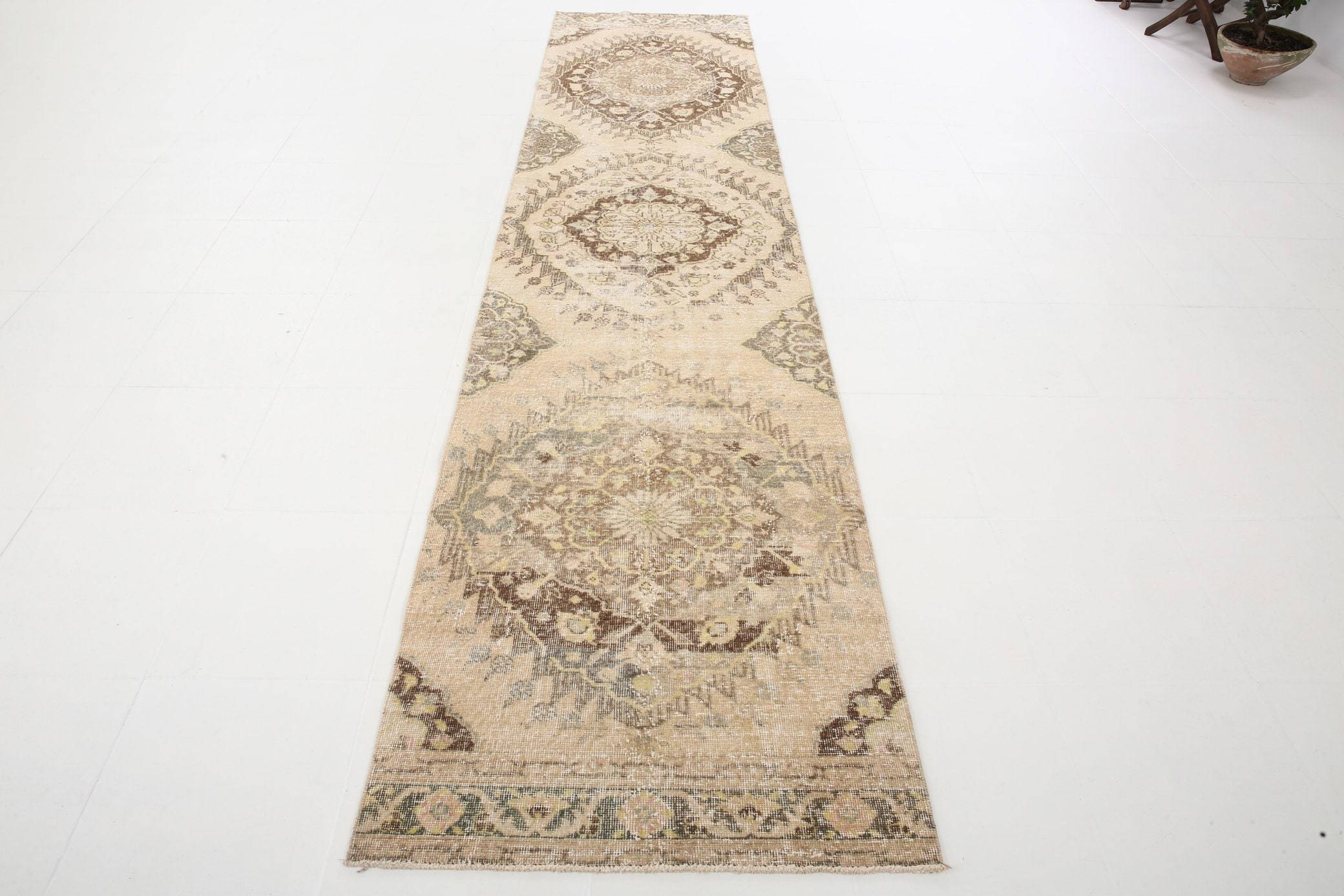 2' x 12' Vintage rug, Bedroom Vintage rug, Bohemian-Eclectic Vintage rug, Brown Vintage rug, Cotton Vintage rug, Entryway-Hallway Vintage rug, Kitchen-Dining Vintage rug, Living Room Vintage rug, Office Vintage rug, Oriental Vintage rug, Vintage Runner, Wool Vintage rug, Vintage rug