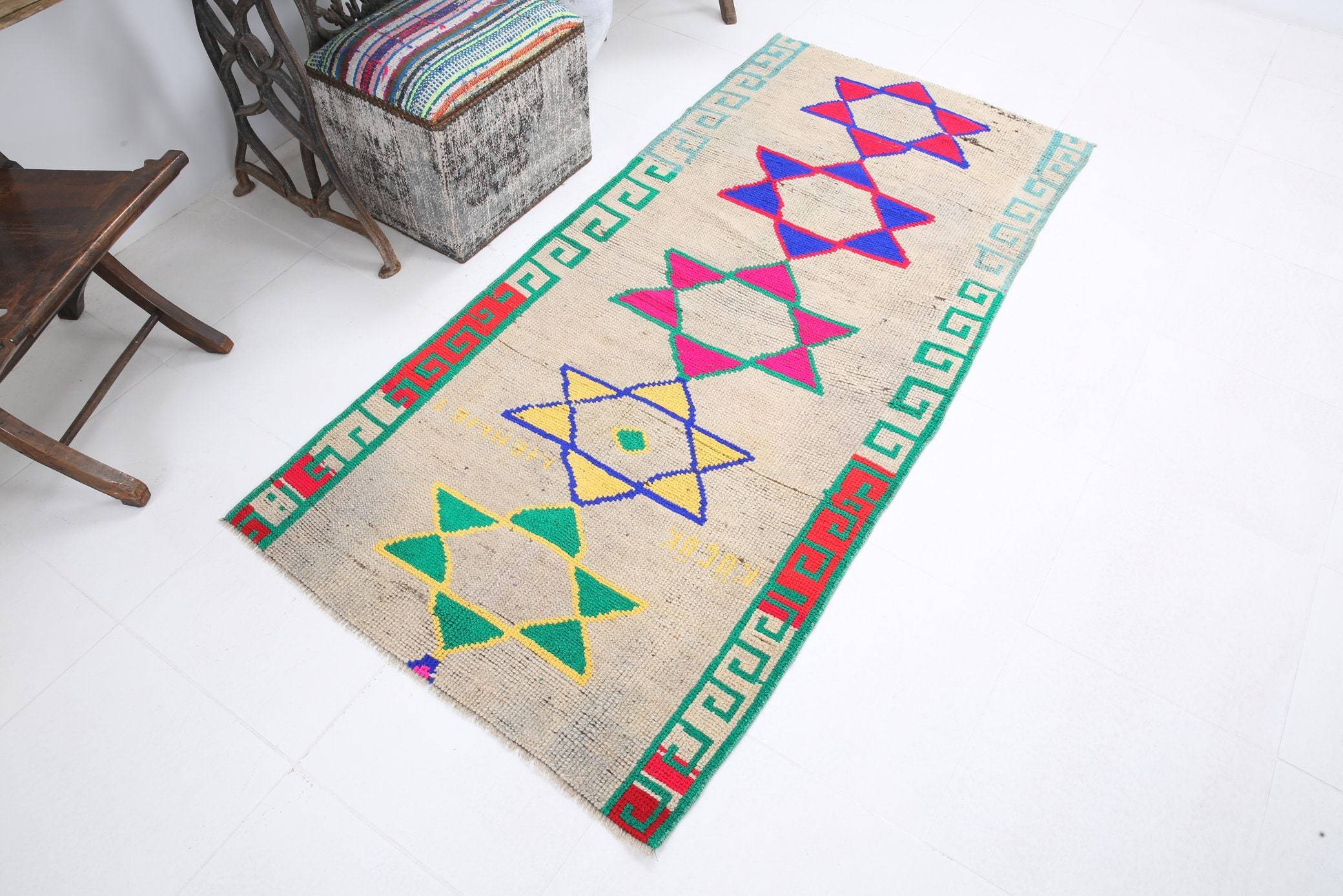 2' x 6' Vintage rug, Bedroom Vintage rug, Cotton Vintage rug, Entryway-Hallway Vintage rug, Geometric Vintage rug, Green Vintage rug, Kitchen-Dining Vintage rug, Living Room Vintage rug, Office Vintage rug, Retro Vintage rug, Vintage, Wool Vintage rug, Vintage rug