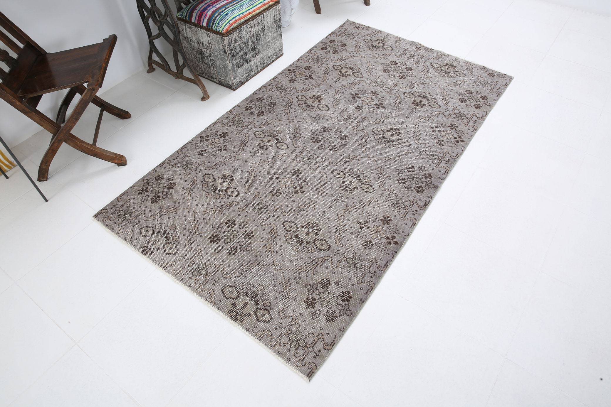 3' x 6' Vintage rug, Black-Gray Vintage rug, Cotton Vintage rug, Country-Farmhouse Vintage rug, Floral Vintage rug, Kids Vintage rug, Kitchen-Dining Vintage rug, Living Room Vintage rug, Nursery Vintage rug, Office Vintage rug, Vintage, Wool Vintage rug, Vintage rug