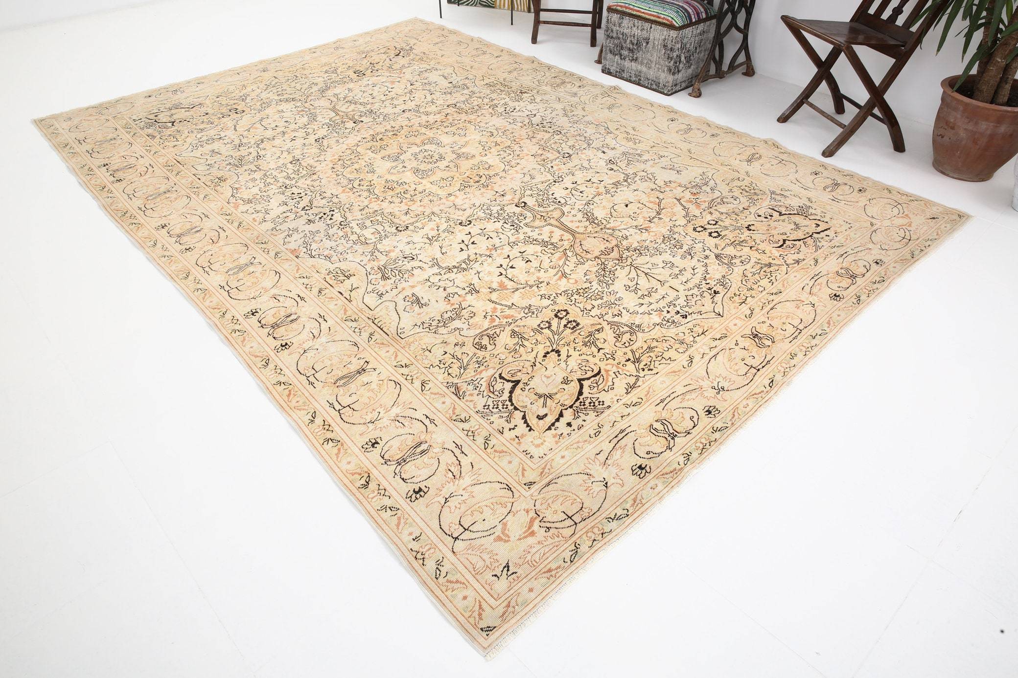 7' x 11' Vintage rug, Cotton Vintage rug, Dorm Vintage rug, Kids Vintage rug, Kitchen-Dining Vintage rug, Living Room Vintage rug, Office Vintage rug, Persian Vintage rug, Rustic-Primitive Vintage rug, Tan-Ivory Vintage rug, Vintage, Wool Vintage rug, Vintage rug