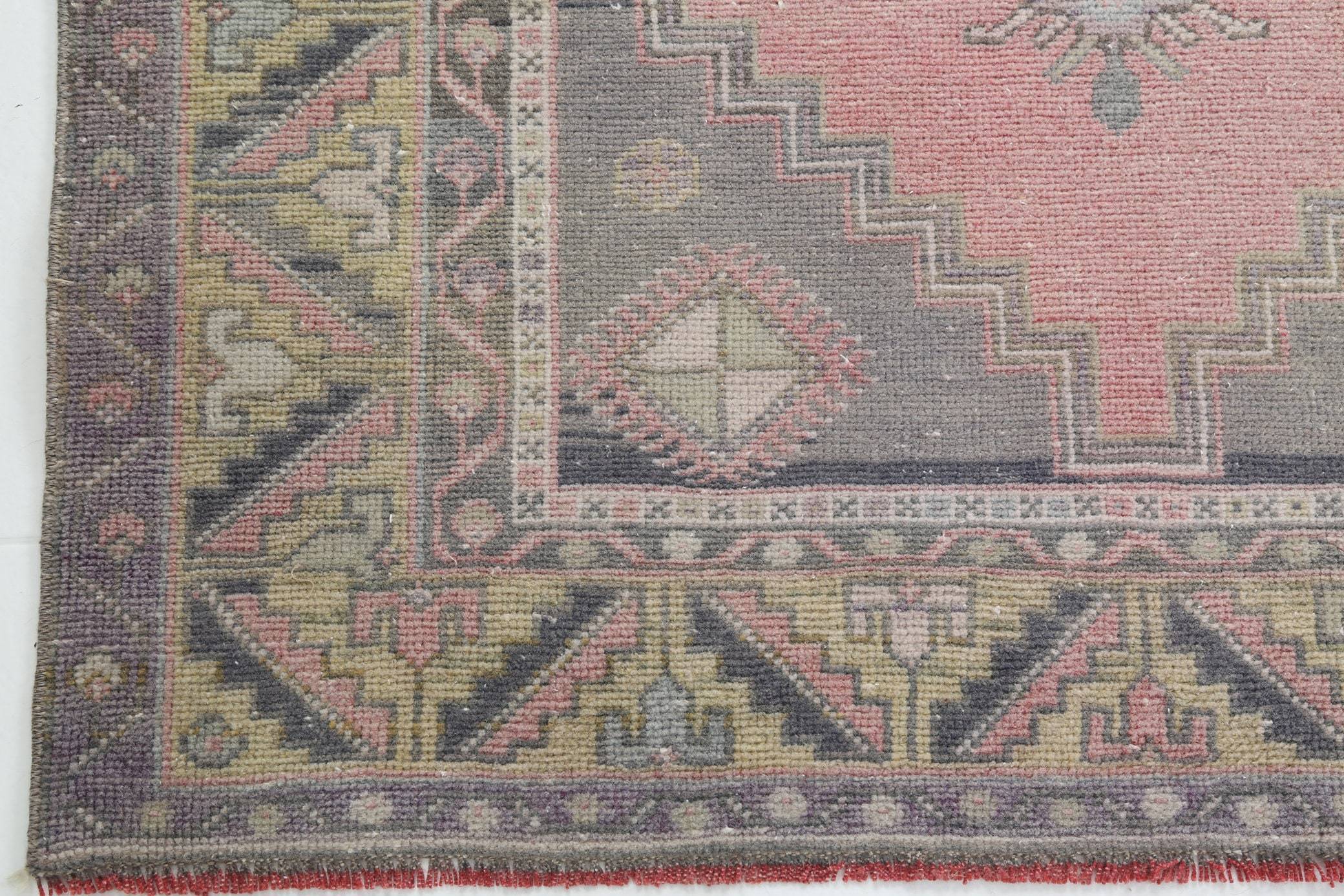 3' x 7' Vintage rug, Distressed Vintage rug, Dorm Vintage rug, Geometric Vintage rug, Kitchen-Dining Vintage rug, Living Room Vintage rug, Office Vintage rug, Patio-Outdoor Vintage rug, Pink Vintage rug, Vintage Oushak, Wool Vintage rug, Vintage rug