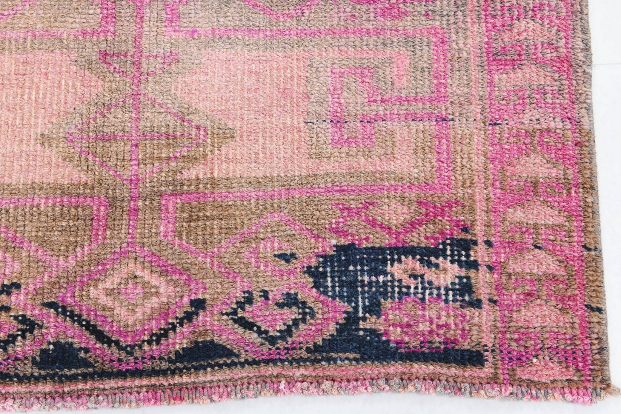 2' x 11' Vintage rug, Cotton Vintage rug, Distressed Vintage rug, Dorm Vintage rug, Entryway-Hallway Vintage rug, Kitchen-Dining Vintage rug, Living Room Vintage rug, Nursery Vintage rug, Oriental Vintage rug, Pink Vintage rug, Vintage Herki, Wool Vintage rug, Vintage rug