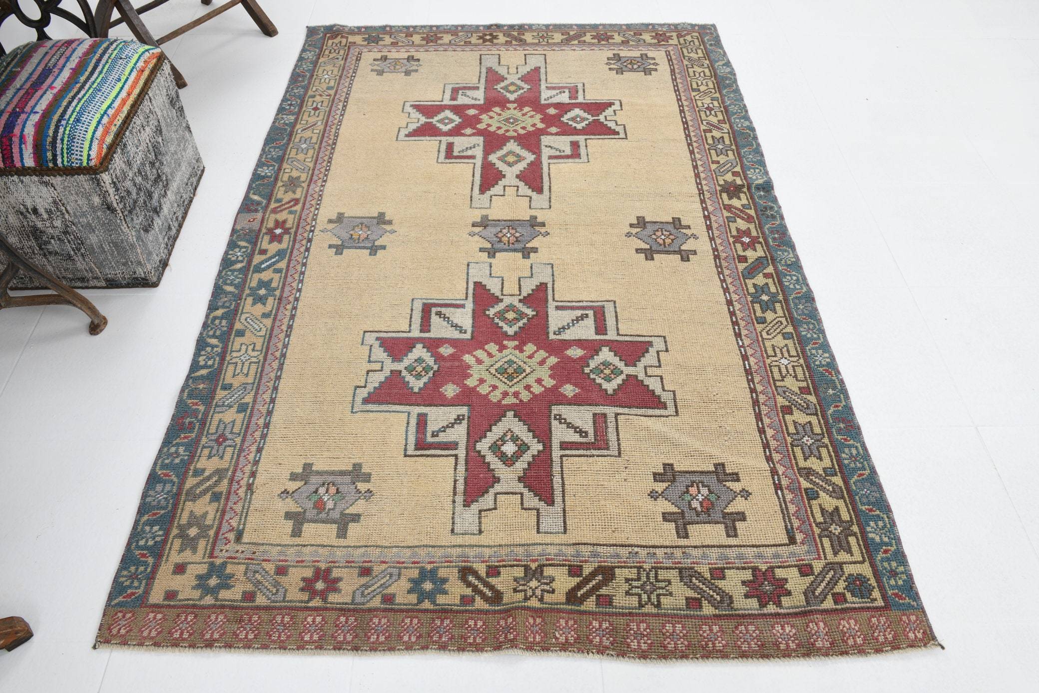 4' x 6' Vintage rug, Cotton Vintage rug, Dorm Vintage rug, Kids Vintage rug, Living Room Vintage rug, Nursery Vintage rug, Office Vintage rug, Red Vintage rug, Rustic-Primitive Vintage rug, Southwestern Vintage rug, Vintage, Wool Vintage rug, Vintage rug