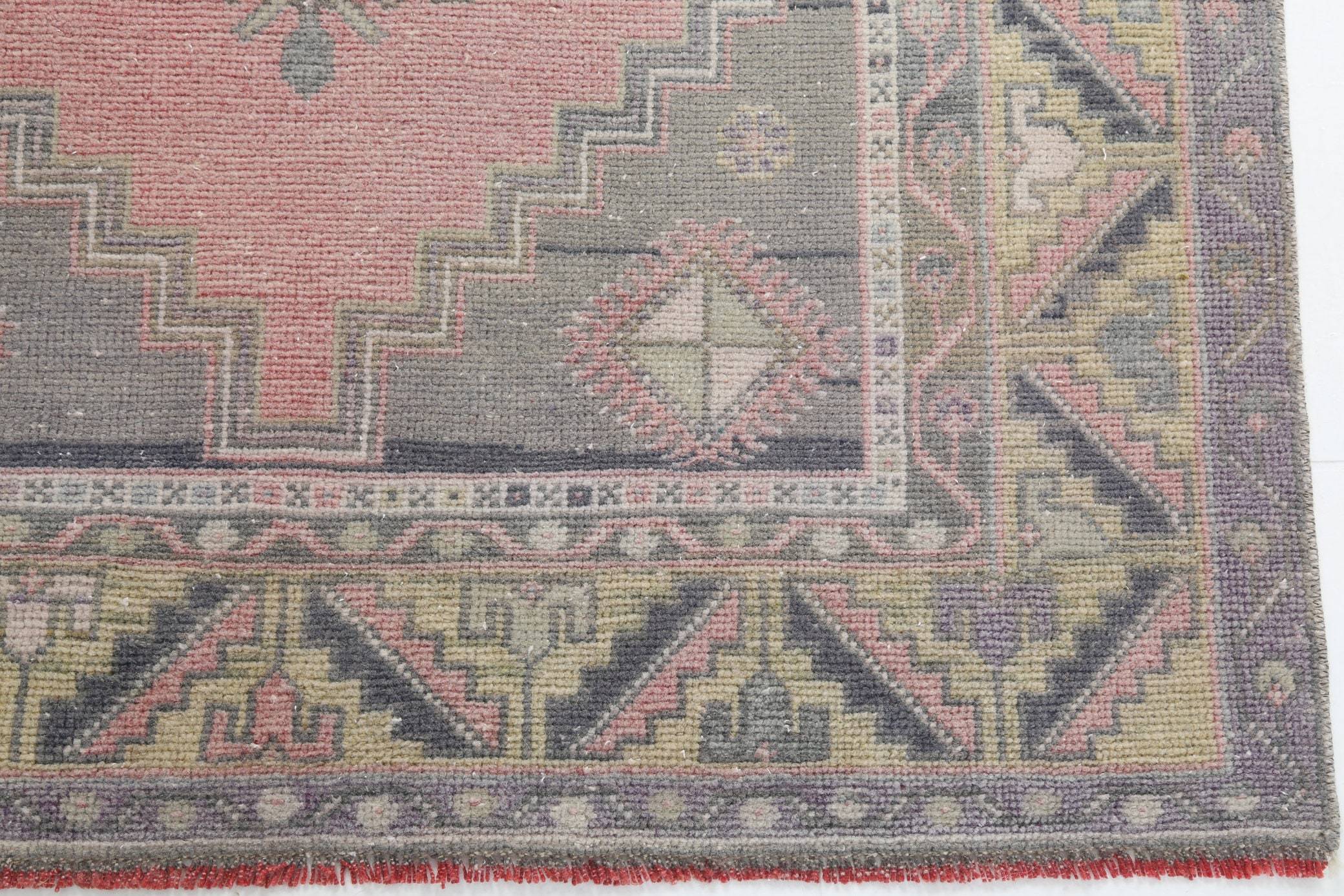 3' x 7' Vintage rug, Distressed Vintage rug, Dorm Vintage rug, Geometric Vintage rug, Kitchen-Dining Vintage rug, Living Room Vintage rug, Office Vintage rug, Patio-Outdoor Vintage rug, Pink Vintage rug, Vintage Oushak, Wool Vintage rug, Vintage rug