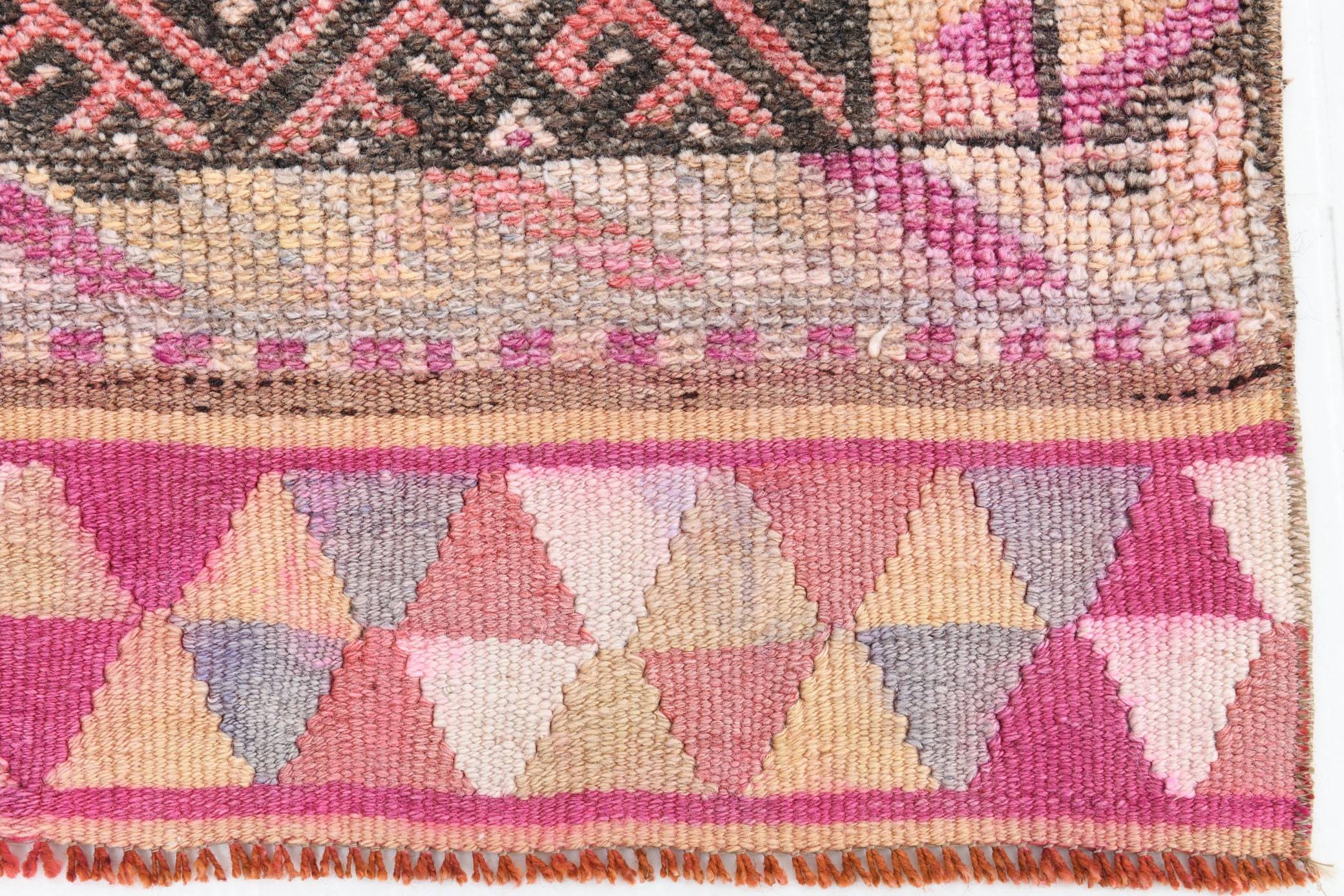 2' x 11' Vintage rug, Contemporary Vintage rug, Cotton Vintage rug, Dorm Vintage rug, Entryway-Hallway Vintage rug, Geometric Vintage rug, Kitchen-Dining Vintage rug, Living Room Vintage rug, Office Vintage rug, Pink Vintage rug, Vintage Herki, Wool Vintage rug, Vintage rug