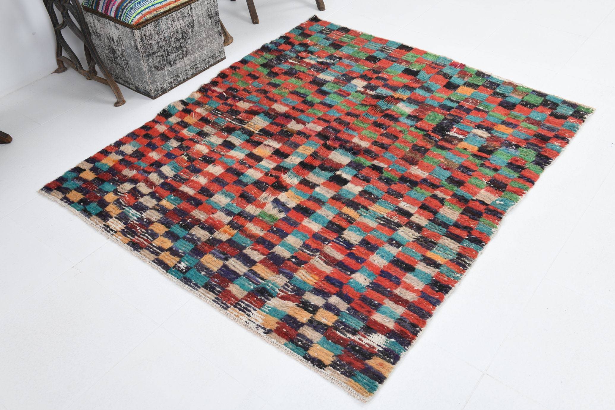 4' x 5' Vintage rug, Cotton Vintage rug, Dorm Vintage rug, Kids Vintage rug, Living Room Vintage rug, Multi Color Vintage rug, Nursery Vintage rug, Office Vintage rug, Polka dot Vintage rug, Rustic-Primitive Vintage rug, Vintage, Wool Vintage rug, Vintage rug