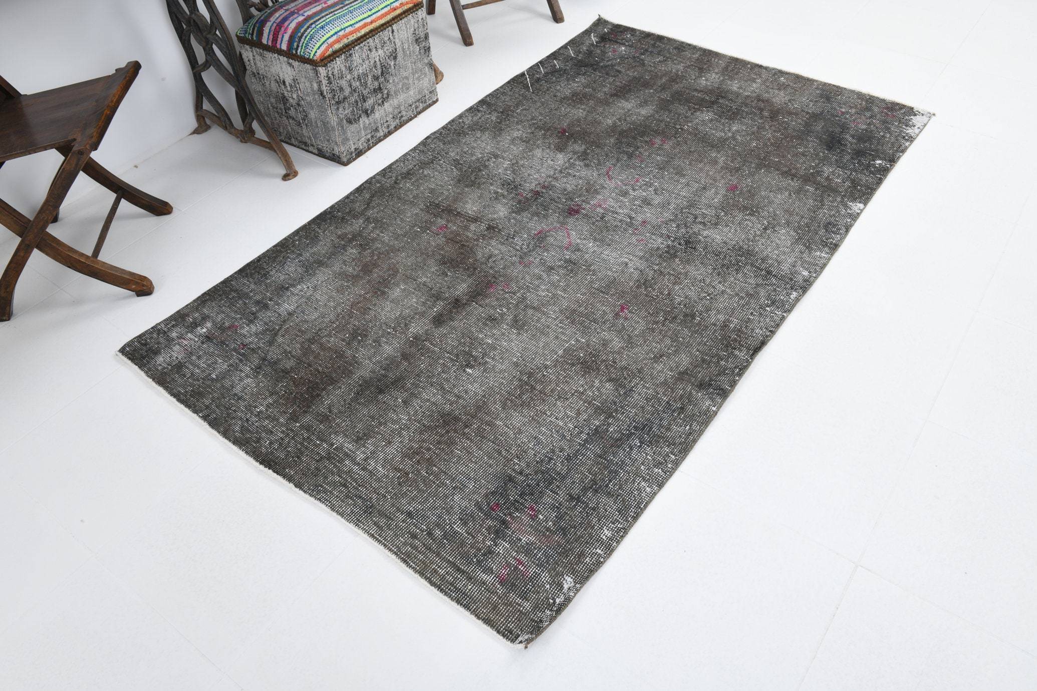 4' x 7' Vintage rug, Black-Gray Vintage rug, Bohemian-Eclectic Vintage rug, Camouflage Vintage rug, Cotton Vintage rug, Kids Vintage rug, Kitchen-Dining Vintage rug, Living Room Vintage rug, Office Vintage rug, Vintage, Wool Vintage rug, Vintage rug