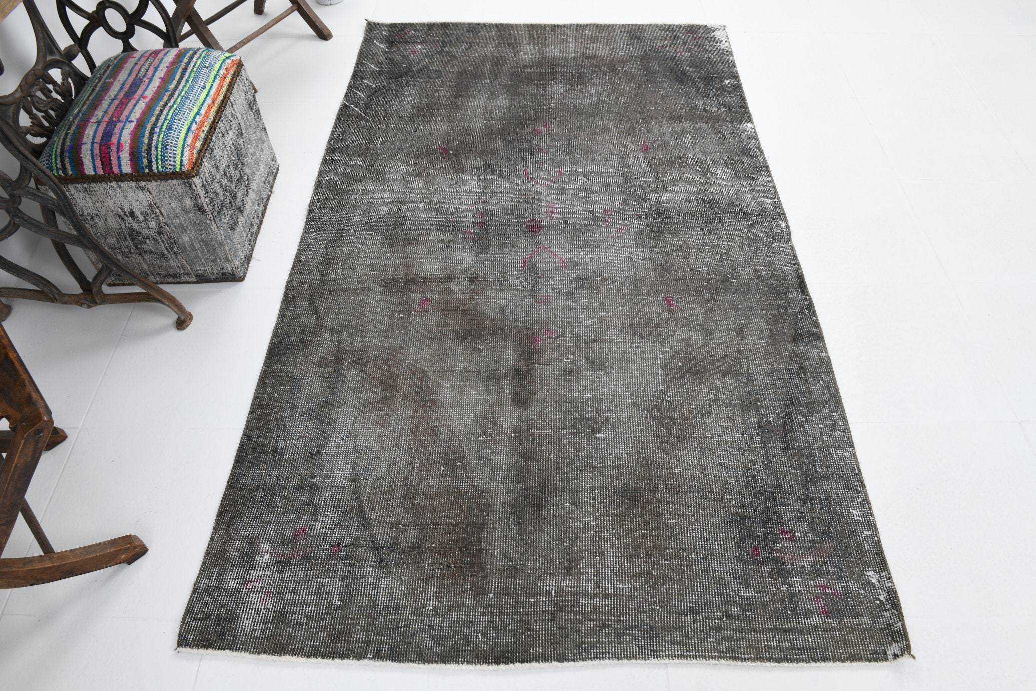 4' x 7' Vintage rug, Black-Gray Vintage rug, Bohemian-Eclectic Vintage rug, Camouflage Vintage rug, Cotton Vintage rug, Kids Vintage rug, Kitchen-Dining Vintage rug, Living Room Vintage rug, Office Vintage rug, Vintage, Wool Vintage rug, Vintage rug