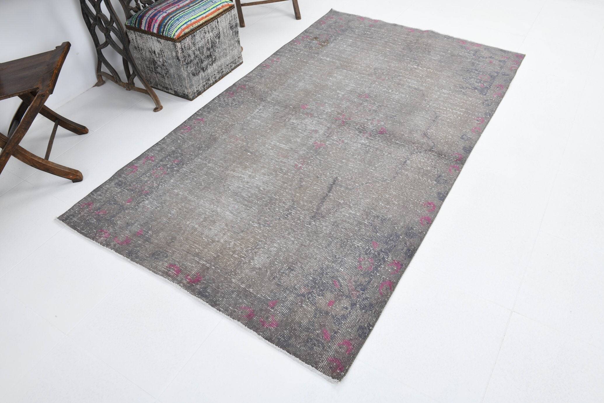 4' x 7' Vintage rug, Abstract Vintage rug, Cotton Vintage rug, Dorm Vintage rug, Kids Vintage rug, Kitchen-Dining Vintage rug, Living Room Vintage rug, Multi Color Vintage rug, Office Vintage rug, Rustic-Primitive Vintage rug, Vintage, Wool Vintage rug, Vintage rug