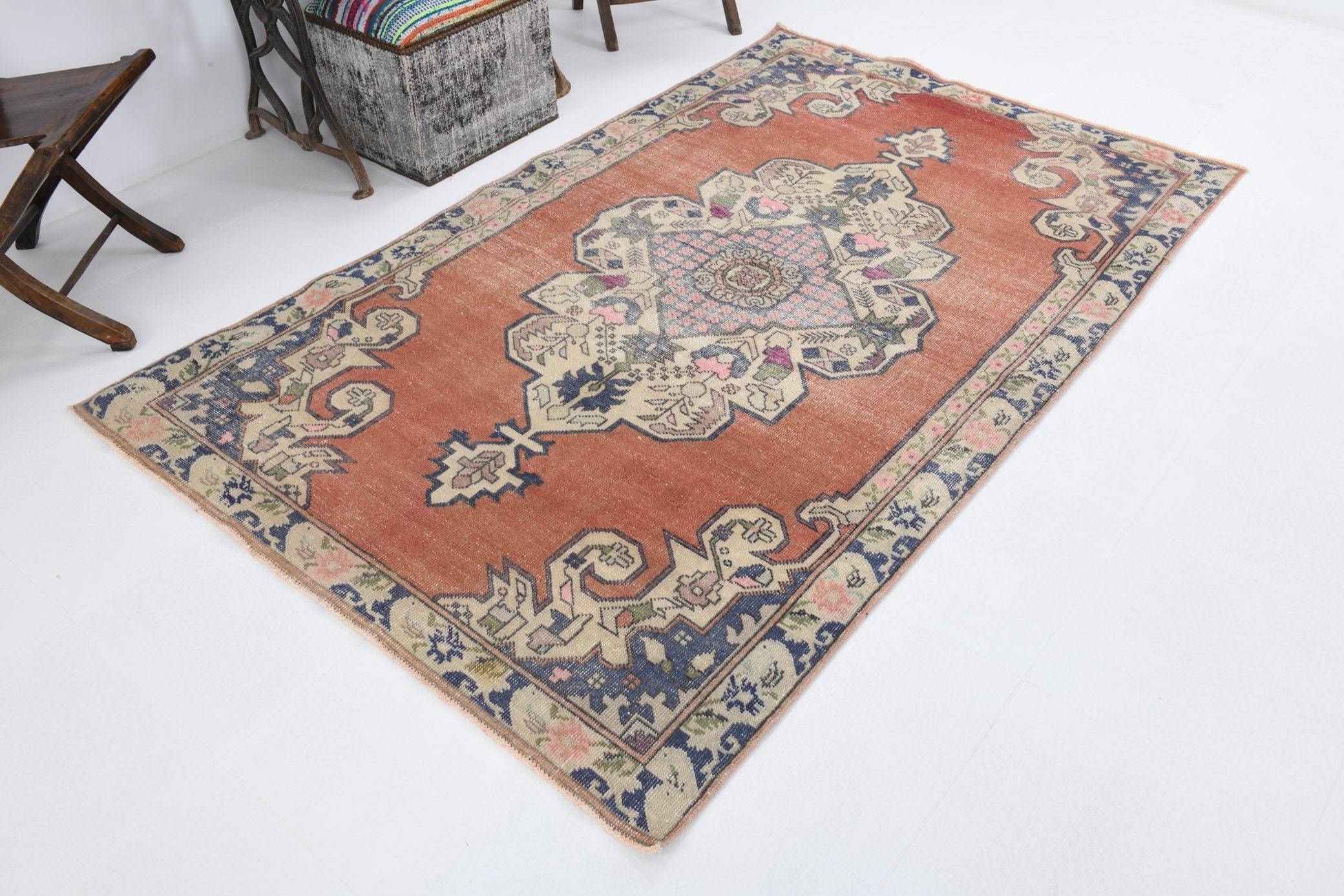 4' x 7' Vintage rug, Cotton Vintage rug, Dorm Vintage rug, Kids Vintage rug, Kitchen-Dining Vintage rug, Living Room Vintage rug, Office Vintage rug, Oriental Vintage rug, Red Vintage rug, Rustic-Primitive Vintage rug, Vintage, Wool Vintage rug, Vintage rug