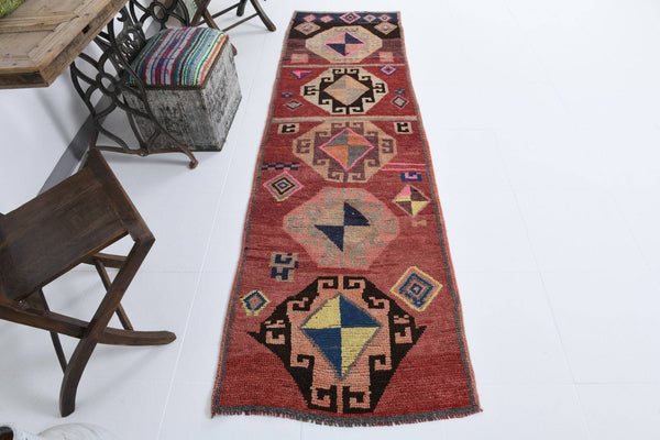 2' x 8' Vintage rug, Bedroom Vintage rug, Cotton Vintage rug, Country-Farmhouse Vintage rug, Dorm Vintage rug, Entryway-Hallway Vintage rug, Geometric Vintage rug, Kitchen-Dining Vintage rug, Office Vintage rug, Red Vintage rug, Vintage Herki, Wool Vintage rug, Vintage rug