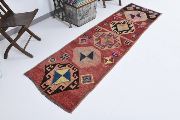 2' x 8' Vintage rug, Bedroom Vintage rug, Cotton Vintage rug, Country-Farmhouse Vintage rug, Dorm Vintage rug, Entryway-Hallway Vintage rug, Geometric Vintage rug, Kitchen-Dining Vintage rug, Office Vintage rug, Red Vintage rug, Vintage Herki, Wool Vintage rug, Vintage rug