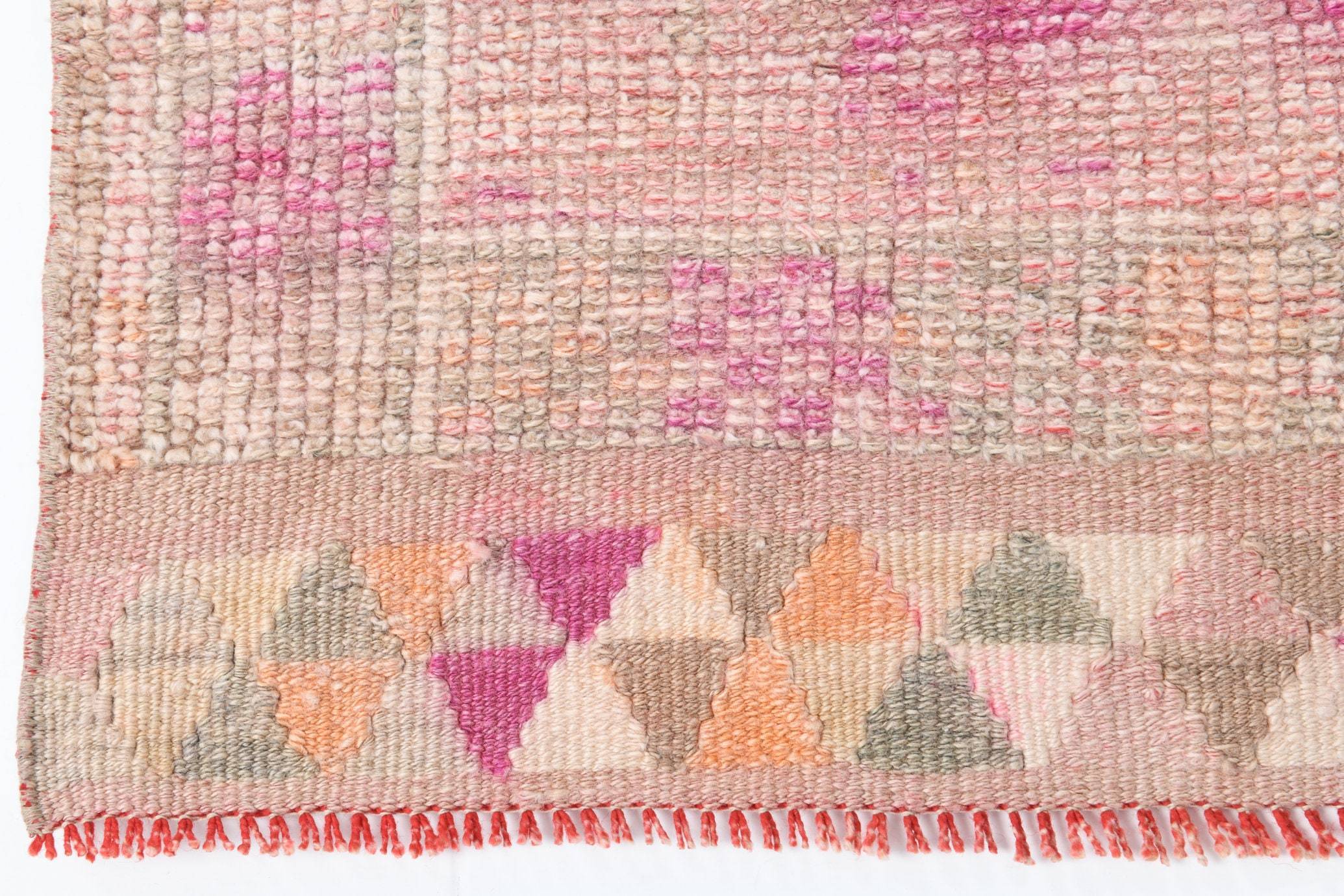 2' x 13' Vintage rug, Cotton Vintage rug, Dorm Vintage rug, Entryway-Hallway Vintage rug, Kitchen-Dining Vintage rug, Office Vintage rug, Oriental Vintage rug, Pink Vintage rug, Rustic-Primitive Vintage rug, Vintage Herki, Wool Vintage rug, Vintage rug